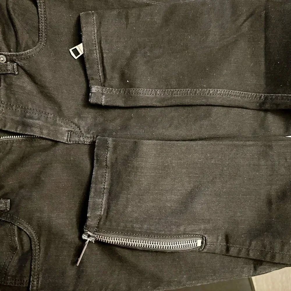 BURBERRY BRIT Burrington Skinny Ankle Zip - Picture 9 of 11